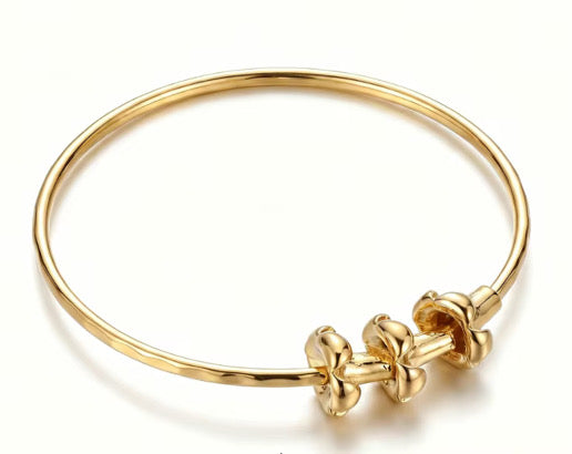 Pua Kenikeni Bangle