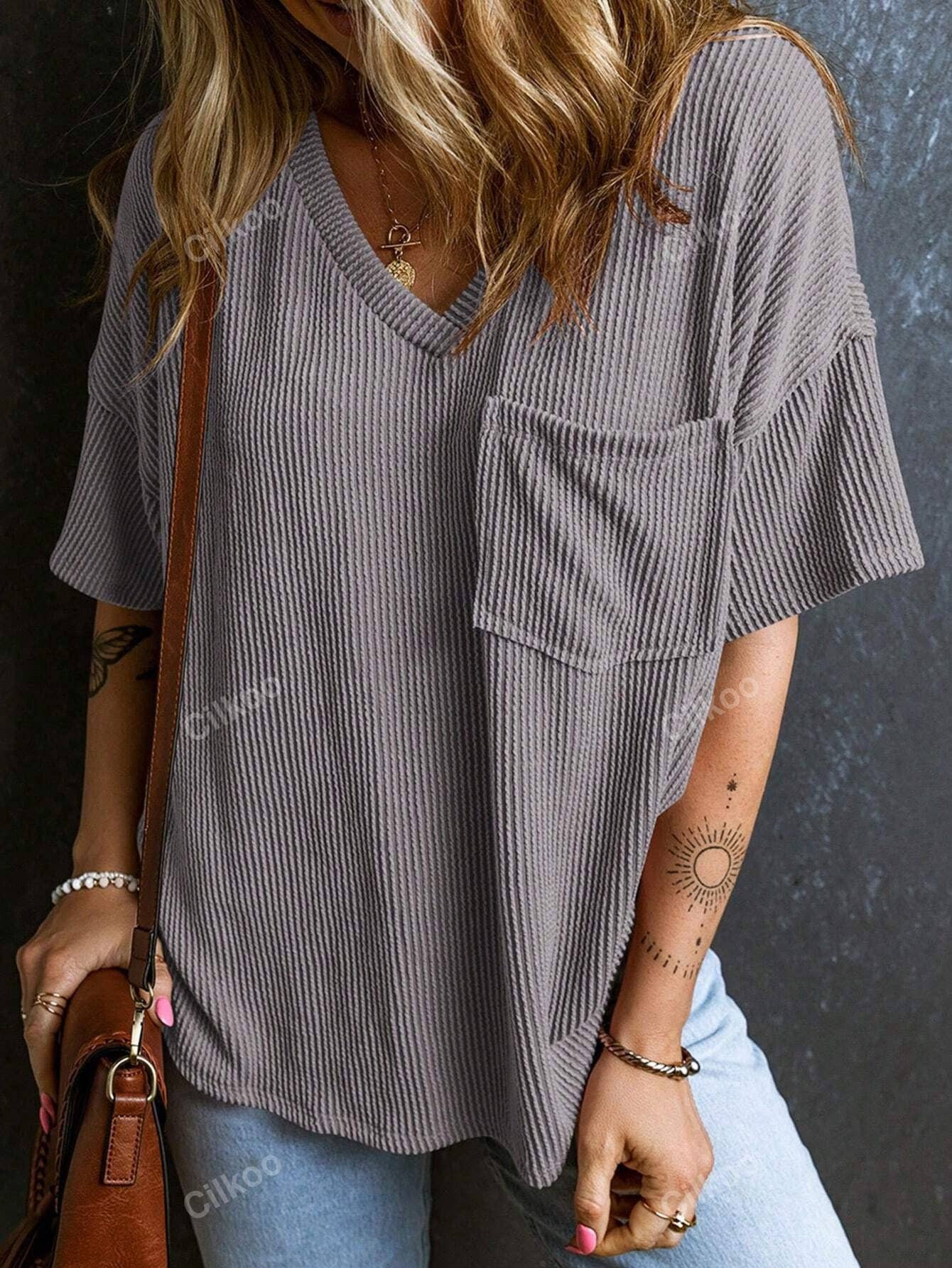 Women’s Ribbed V Neck Short Sleeve Pocket Tee: Gray