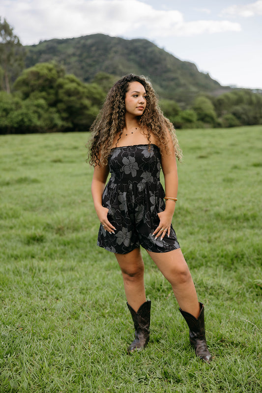 Bella Romper - Pua Kenikeni (Black + Grey)