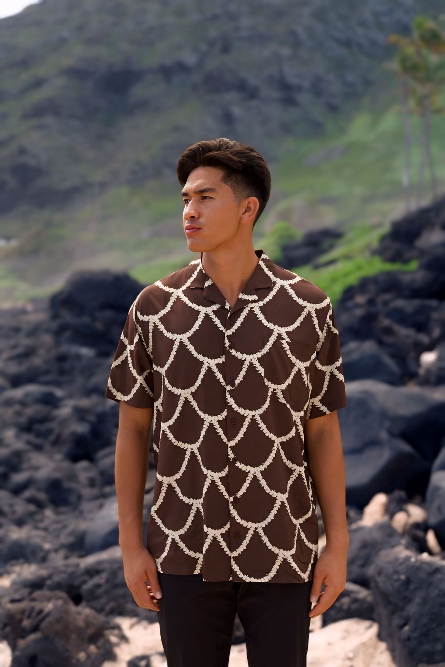 Men’s Brown Scalloped Pikake Aloha Shirt
