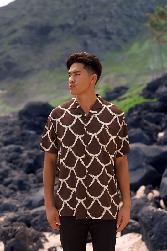 Men’s Brown Scalloped Pikake Aloha Shirt