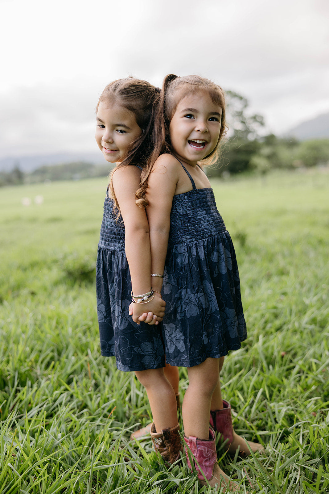 Hina Romper - Pua Kenikeni (Black + Grey)