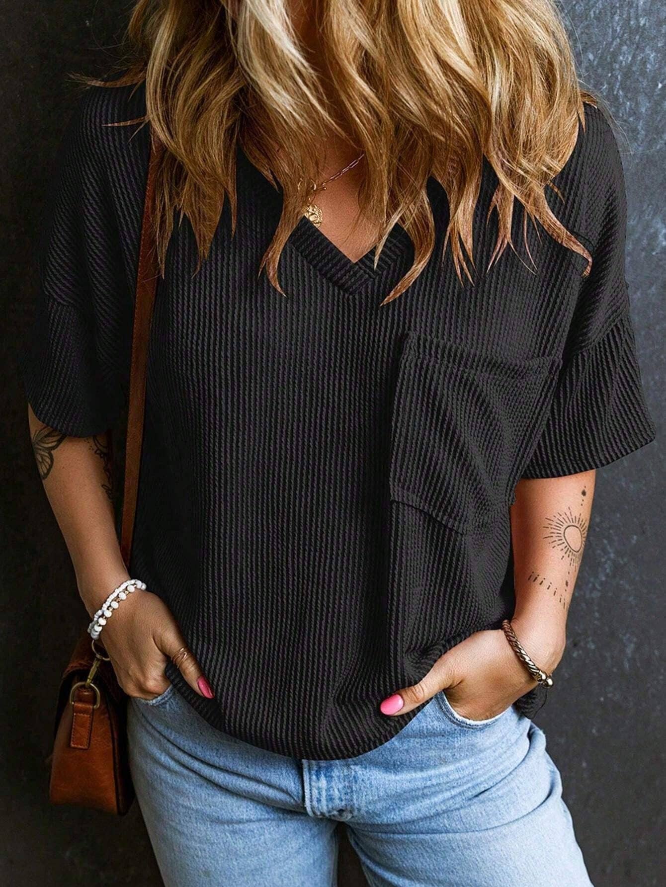 Women’s Ribbed V Neck Short Sleeve Pocket Tee: Black