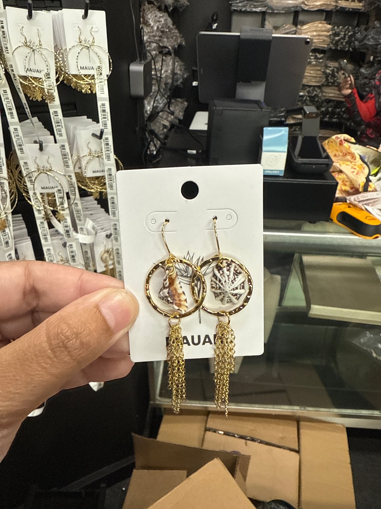 Dancing Opihi Earring