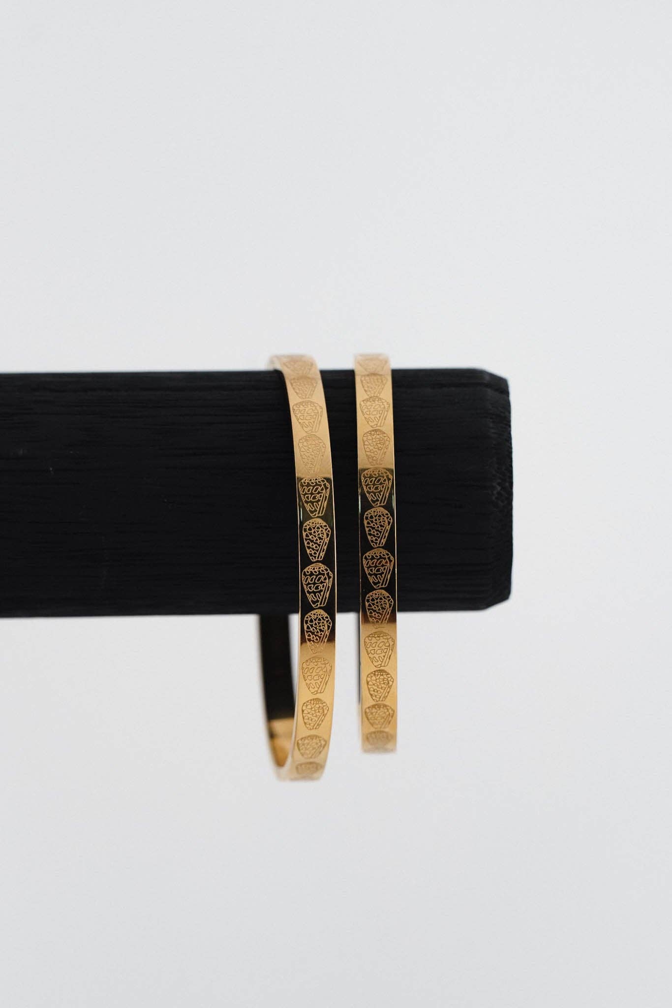 Hebrew Bracelet – 14K PVD Gold
