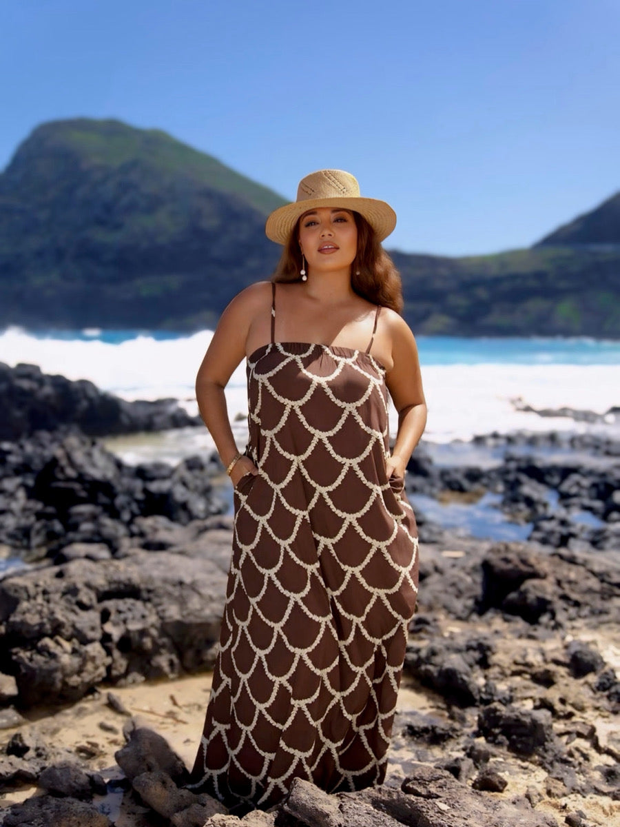 Lily Maxi Dress - Brown Scalloped Pikake