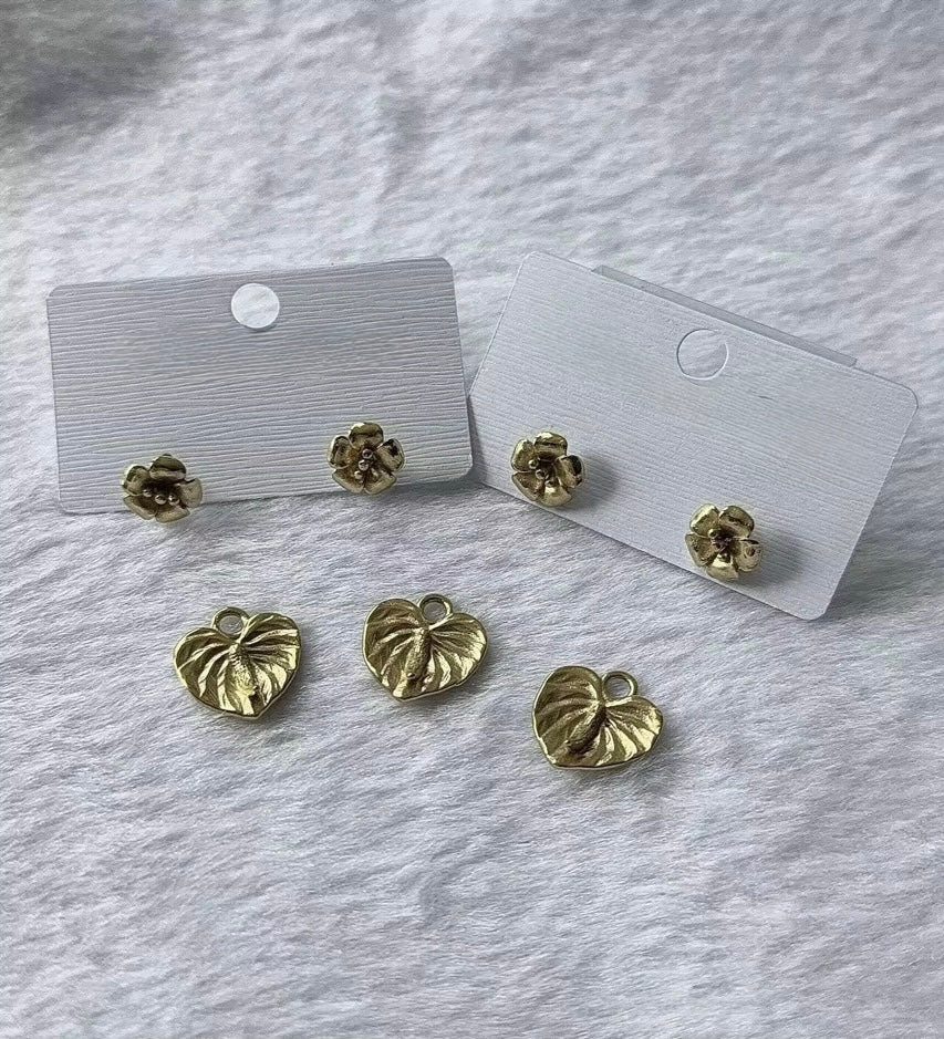Anthirium charms