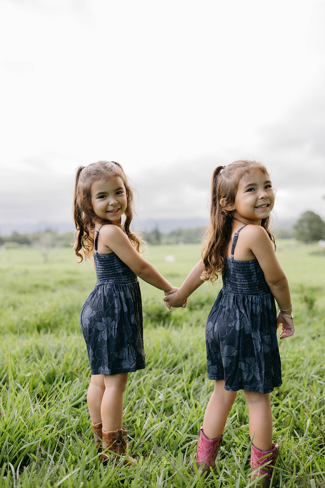 Hina Romper - Pua Kenikeni (Black + Grey)