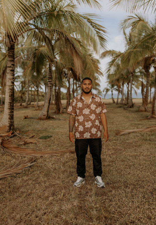 Men's Aloha Shirt- Pua Kenikeni (Chocolate)