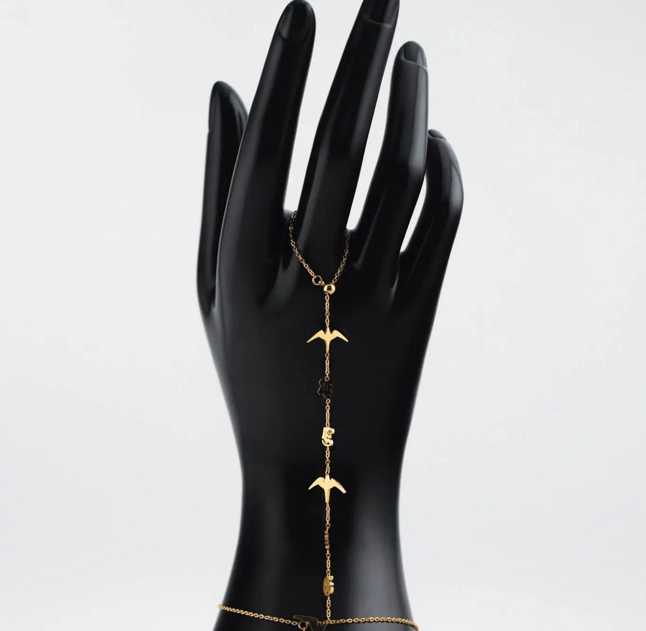 Iwa Rise Hand Chain