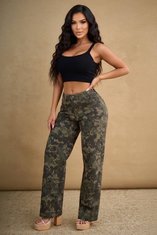 PRINT STRAIGHT LEG PANTS: Camouflage