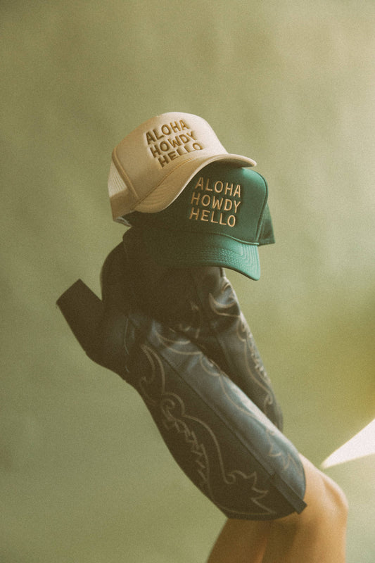 Aloha Howdy Hello Trucker hats: Black