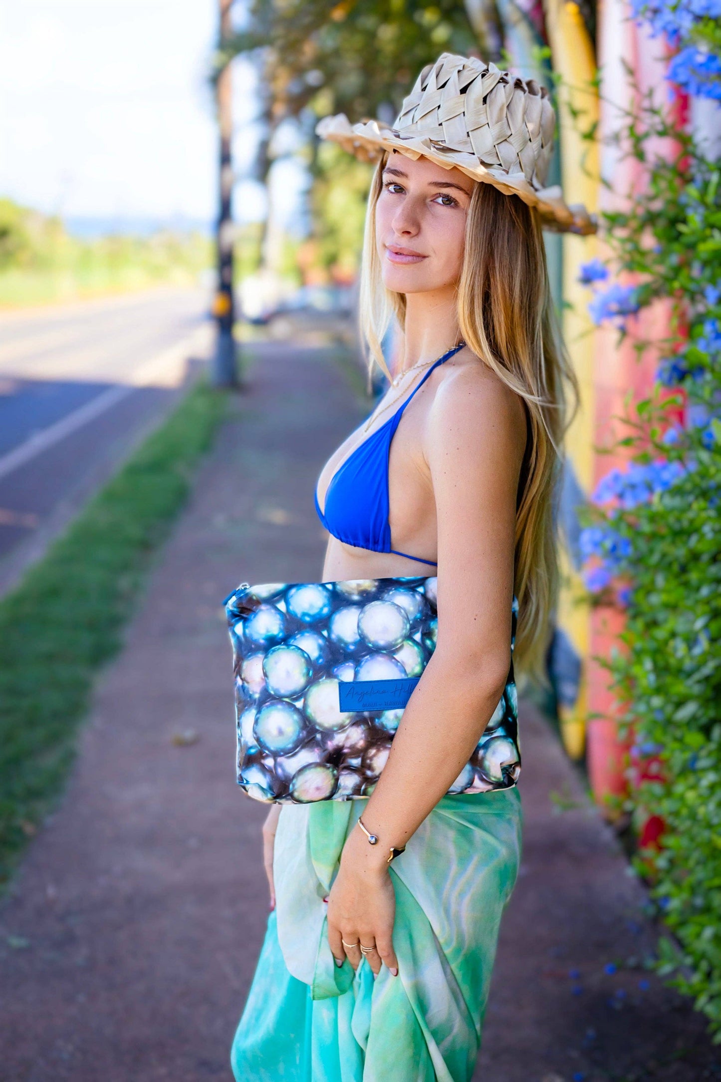 Tahitian Pearls Pouch